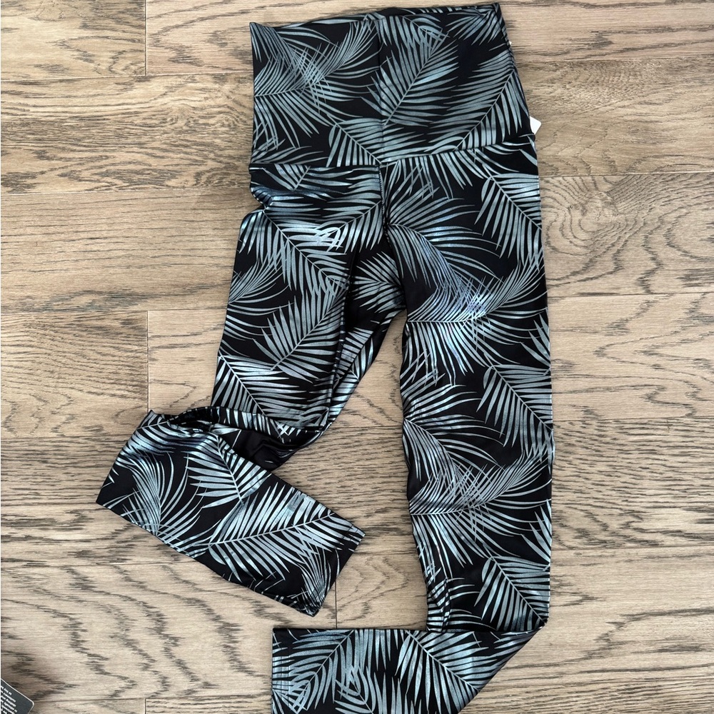 Black Foil Leaf Print Leggings - NWT